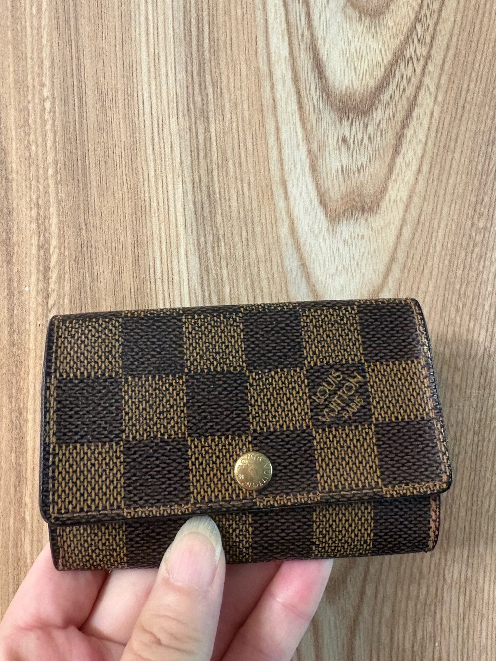 Authentic Louis Vuitton LV Damier Ebene 6 Holder Key Case